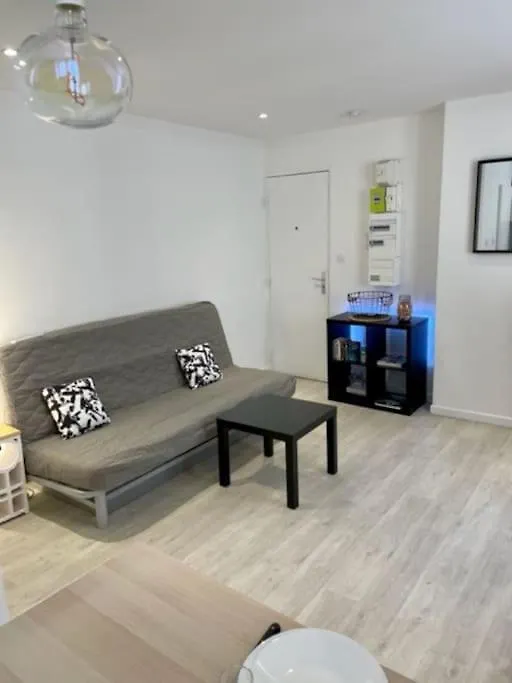 Apartment Les Soldes Au Gervais Appartement Studio En Plein Centre Saint-Etienne  France
